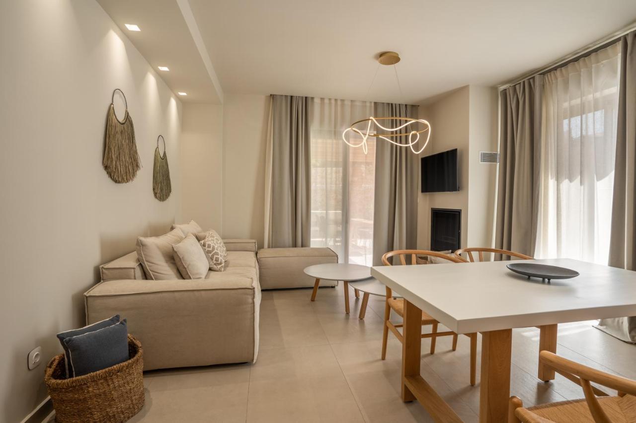 Papadria Villas - Modern Luxury Villas Near Kathisma Beach Tsoukaládhes エクステリア 写真